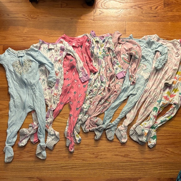 Carters footie pj bundle 18m - Picture 1 of 2